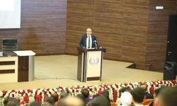 Siirt'te "Türkiye Yüzyılı'nda AB ile İlişkilerimiz" konferansı düzenlendi