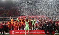 Bakan Bak’tan Galatasaray’a Ziraat Türkiye Kupası Tebriği