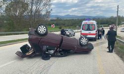 Takla atan araçta burnu bile kanamadı