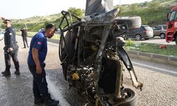 Anneler Günü’nde yürek yakan kaza: Hurdaya dönen otomobildeki kadın hayatını kaybetti
