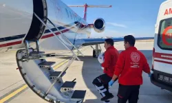 Van'da 4 günlük bebek ambulans uçakla İstanbul'a sevk edildi