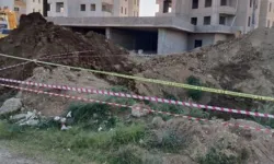 Sancaktepe'de inşaat alanında göçük altında kalan 2 işçi kurtarıldı