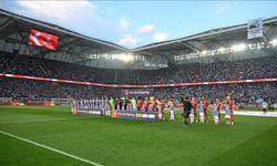 Trabzonspor ile Galatasaray, Türkiye Kupası'nda 29 sezon sonra finalde karşılaşacak