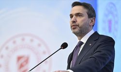 Bakan Bayraktar: Türkiye'yi enerjide merkezi ülke yapmayı hedefliyoruz
