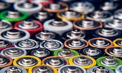 İspanya ve Portekiz'deki elektrik kesintisi iletişimde pilli radyonun önemini hatırlattı