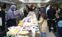 Bakü'de lösemili çocuklar yararına kermes düzenlendi
