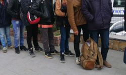 Kırklareli'nde düzensiz göç operasyonu: 110 göçmen yakalandı, 9 şüpheli gözaltında