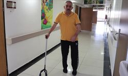 Felçli hasta sedyeyle geldiği hastaneden yürüyerek çıktı