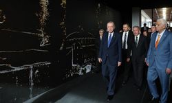 Cumhurbaşkanı Erdoğan, "Bir Şiir Bir Hayat Canım İstanbul" sergisini gezdi