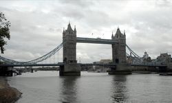 İngiltere tasarruf ve yerinden yönetimi güçlendirmek için memurları Londra dışına çıkaracak