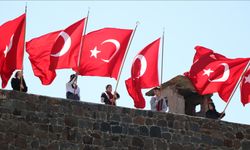 Erzurum'da öğrenciler tarih dersini ecdat yadigarı tabyalarda işledi
