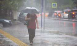 Meteoroloji'den yurdun iç ve batı kesimleri için kuvvetli sağanak uyarısı