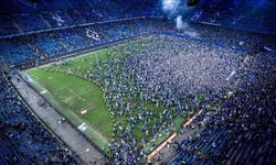 Bundesliga'ya yükselen Hamburg'un kutlamalarında yaşanan izdihamda 26 taraftar yaralandı