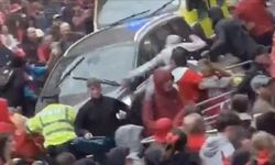 Liverpool'da araçla kalabalığa dalan İngiliz, cinayete teşebbüs ve uyuşturucu suçlarından gözaltında