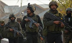 Hindistan ordusu, Pakistan ve ona bağlı Azad Keşmir'deki "hedeflere" askeri operasyon başlattı