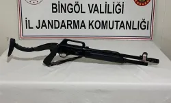 Bingöl'de uzun namlulu silah ve tabanca ele geçirildi