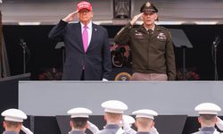 ABD Başkanı Trump: "Dünyanın şimdiye kadar gördüğü en güçlü ordusunu ben inşa ettim"