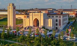 İbn Haldun Üniversitesi afet sonrası görev yapanların deneyimlerini aktaracağı çalıştaylar düzenleyecek