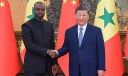 Çin Devlet Başkanı Şi, Senegal Başbakanı Sonko ile görüştü