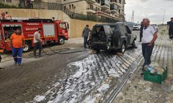 Artvin’de seyir halindeki otomobil alev alev yandı