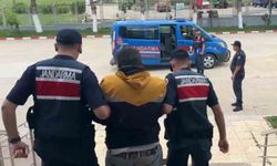 Aranan şahıs, çaldığı traktörle tarlada yakalandı