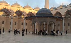 Çamlıca Camii’nde bayram namazı kılındı