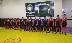 Değer Erzincan Çayırlı Spor Kulübü’nün güreşçileri istedikleri forma ve spor ayakkabılarına kavuştu