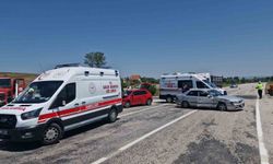 Çorum’da iki otomobil çarpıştı: 4 yaralı