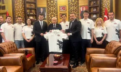 Ülkü Ocakları Kaan Teknoloji Kulübü, TÜRKHAN İHA ile Türkiye’yi Temsil Ediyor