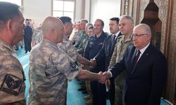 Bakan Güler, Kurban Bayramı’nda Mehmetçikle bir araya geldi
