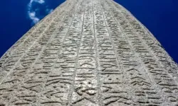 Türk Tarihinin Şifreleri: Orhun Abideleri