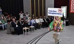 Osmaniye'de anaokulu öğrencilerinden "geri dönüşüm defilesi"