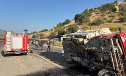 Adıyaman'da kamyonet ile otomobilin çarpıştığı kazada 1 kişi öldü, 5 kişi yaralandı