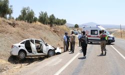 Kilis'te iki otomobilin çarpıştığı kazada 8 kişi yaralandı