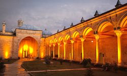Sultan II. Bayezid Külliyesi Sağlık Müzesi geceleri de ziyaretçilerini ağırlayacak