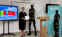 Senegalli askerler Türkçe diplomalarını aldı