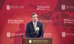 İbn Haldun Üniversitesi'nde mezuniyet töreni düzenlendi