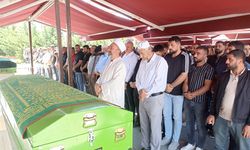 Ankara'da fabrikada sızan gazdan etkilenerek ölen 2 işçinin cenazesi defnedildi