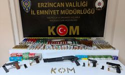 Erzincan'da ruhsatsız silah operasyonunda 2 zanlı tutuklandı