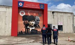 Sakarya'da arkadaşını tabancayla yaralayıp kaçan zanlı taksinin bagajından çıkarken yakalandı