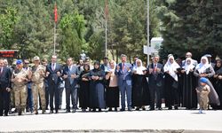 Şırnak Valisi Birol Ekici, güvenlik güçleriyle bayramlaştı