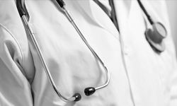 Yunanistan'da 2010'dan bu yana yaklaşık 20 bin doktor yurt dışına göç etti