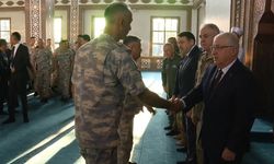 Milli Savunma Bakanı Güler, Kütahya'da Mehmetçikle bayramlaştı