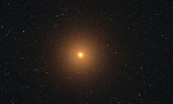 Betelgeuse: Patlamaya Hazır Dev Yıldız!