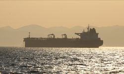 Çanakkale Boğazı'nda ham petrol tankerinde makine arızası meydana geldi