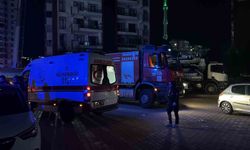 Diyarbakır’da 13 katlı binada çıkan yangın söndürüldü, soğutma çalışmaları sürüyor
