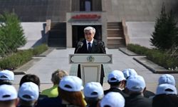 Tokayev: “Sovyet Döneminde En Büyük Acıyı Kazak Halkı Yaşadı”