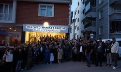 MHP Samsun İl Teşkilatı'na Canik’te Büyük Katılım: 200 Yeni Üye Rozet Taktı