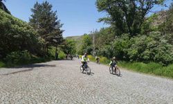 Kars’ta pedallar sağlık için çevrildi