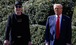 Trump: "Musk aklını kaçırmış"